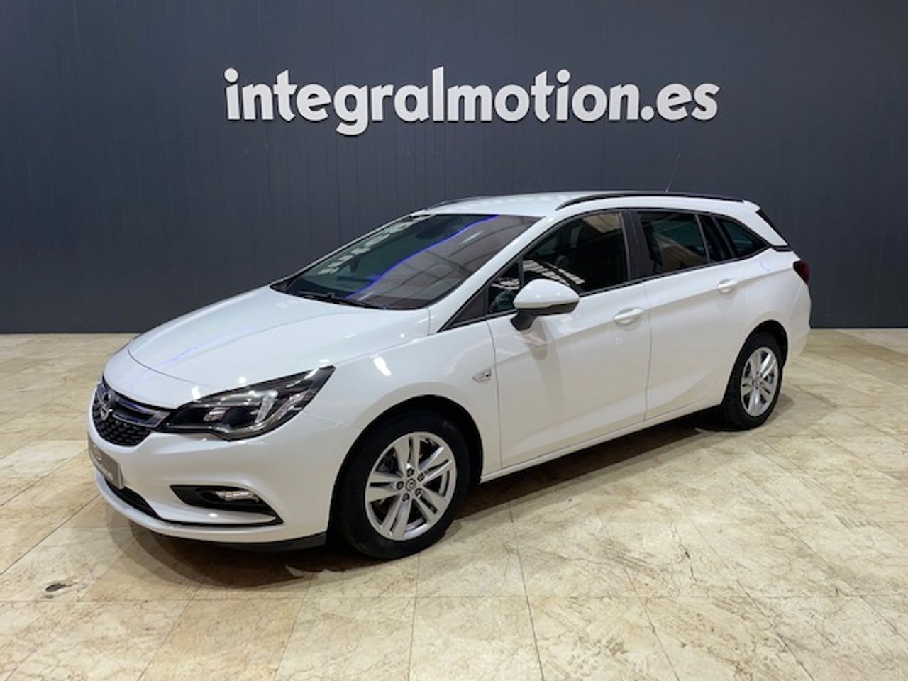 Opel Astra 								1.6 CDTi S/S 100kW (136CV) Business + ST
