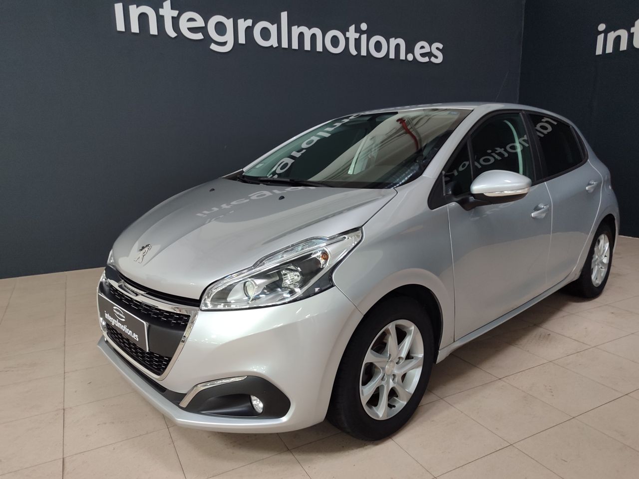 Peugeot 208 5P ACTIVE 1.2L PureTech 82