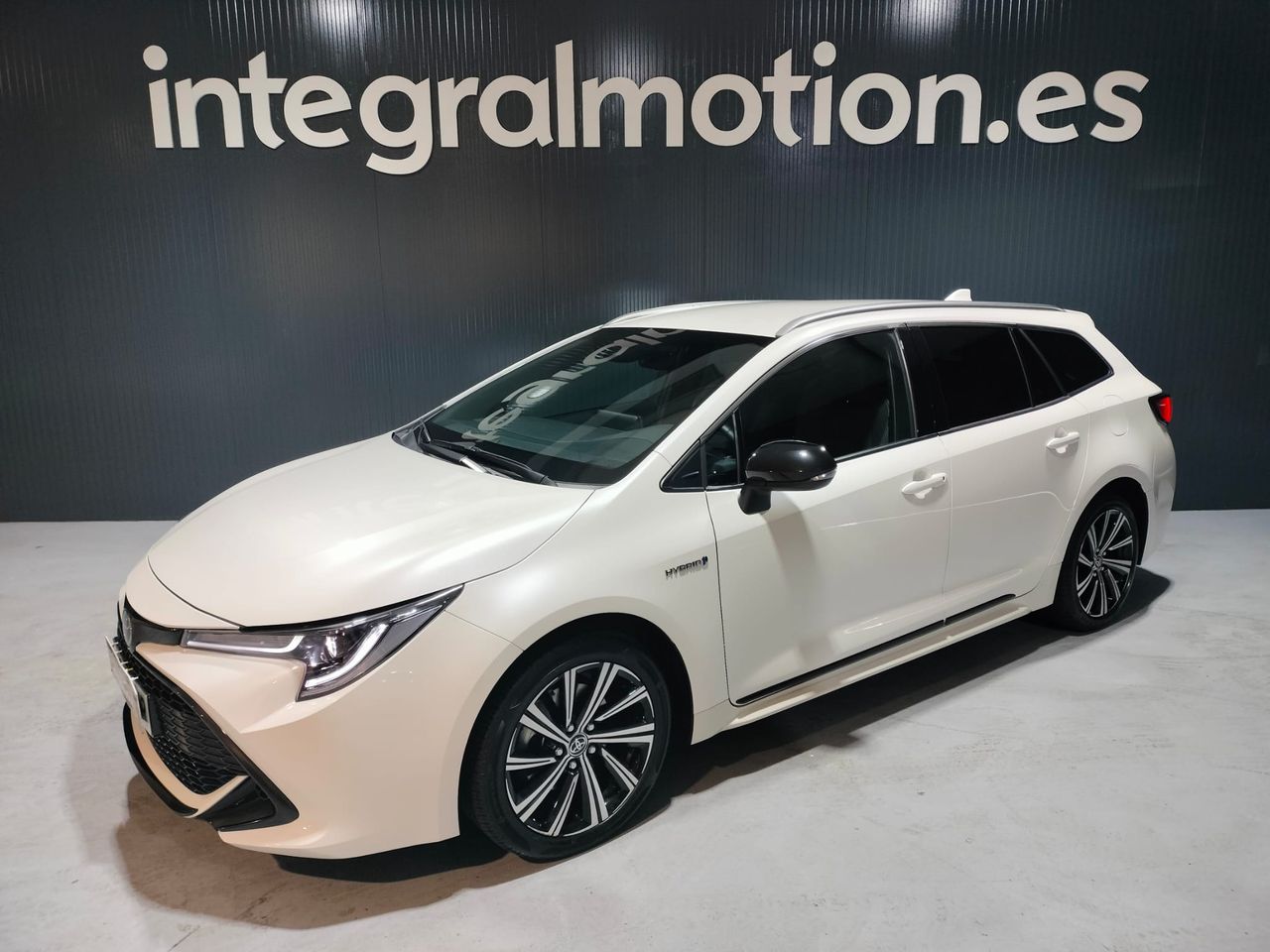 Toyota Corolla 2.0 180H STYLE E-CVT TOURING SPORT