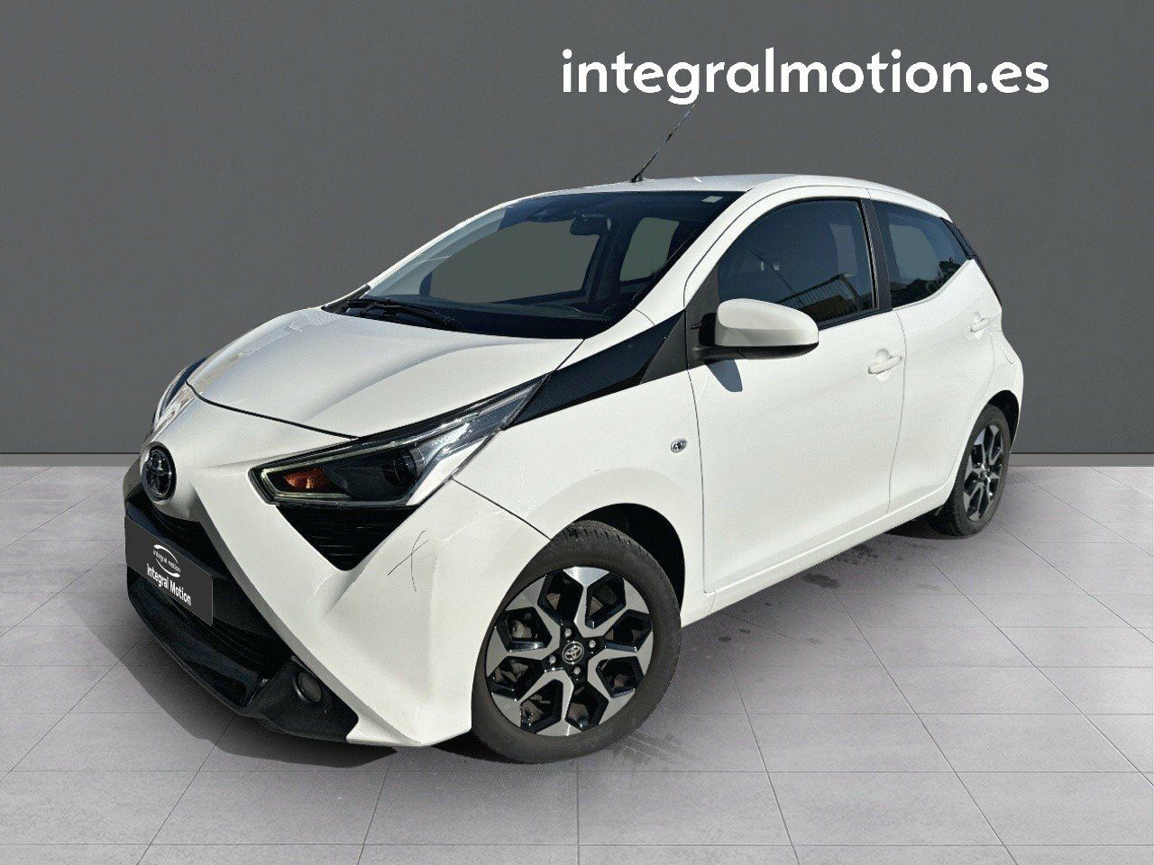 Toyota Aygo 1.0 70 x-play