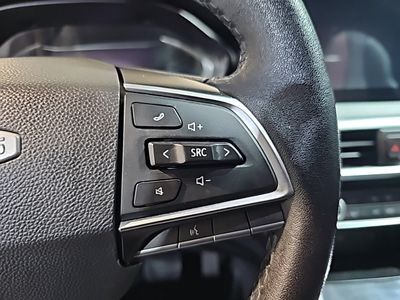 maxus-euniq-5-53-kwh-12 Thumbnail