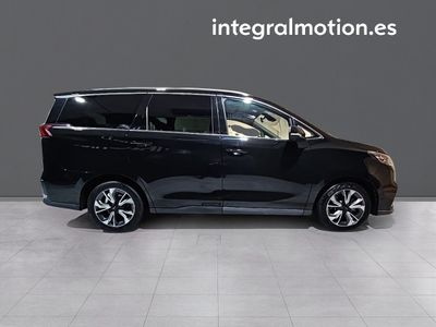 maxus-euniq-5-53-kwh-25 Thumbnail