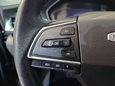 maxus-euniq-5-53-kwh-11 Thumbnail
