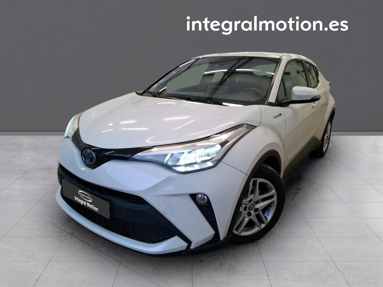 Toyota C-HR 2.0 HYBRIDE 184