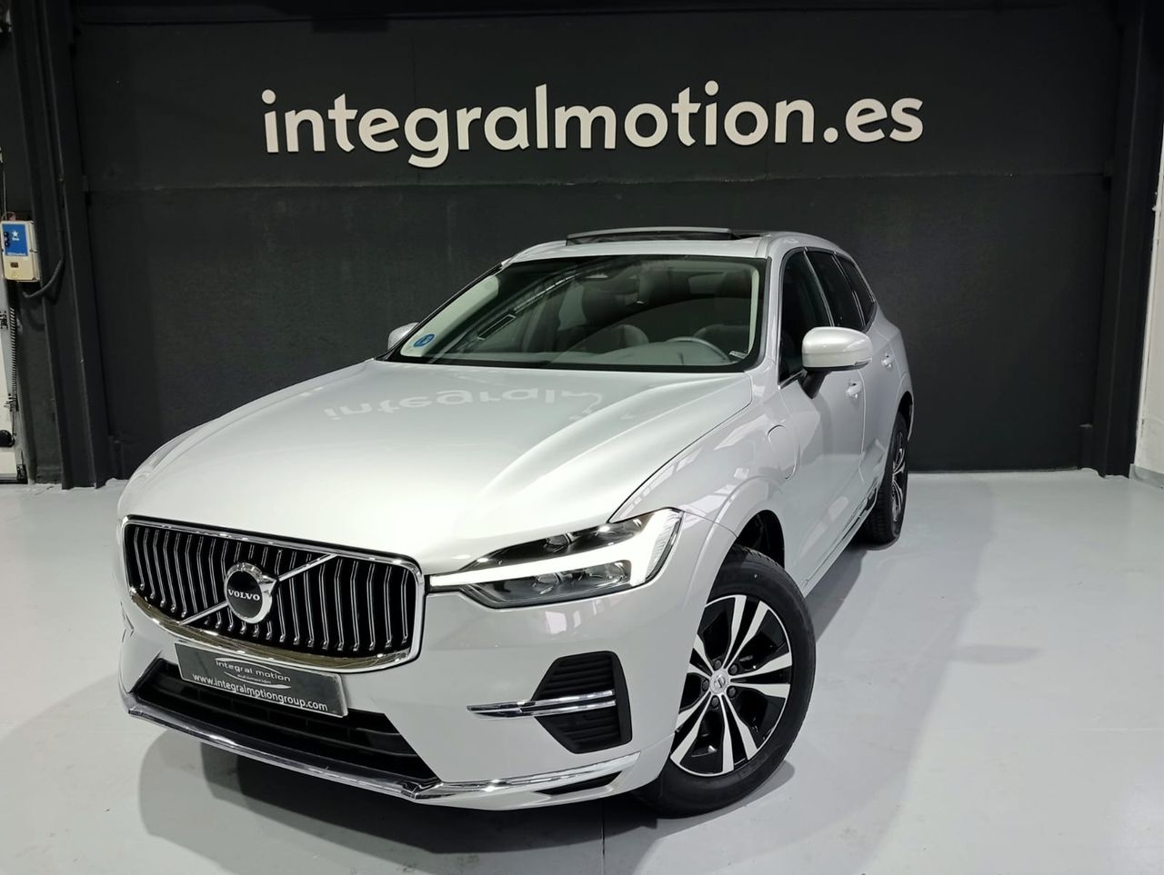 Volvo XC-60 2.0 T6 AWD Recharge Inscription Auto