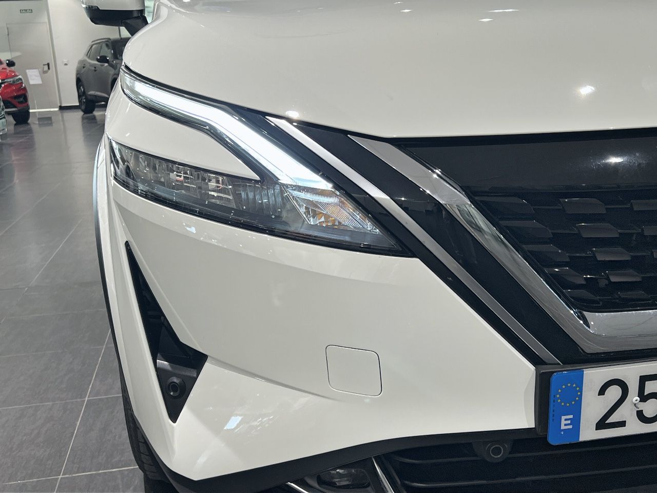 nissan qashqai 2023 / foto grande (3)