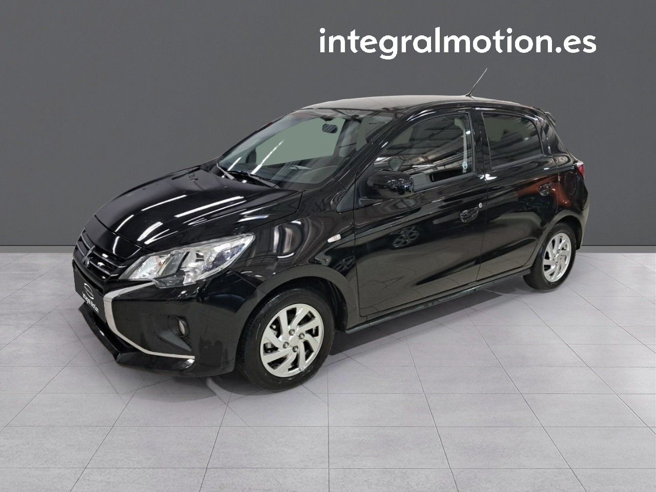 Foto mitsubishi space star 2024 /