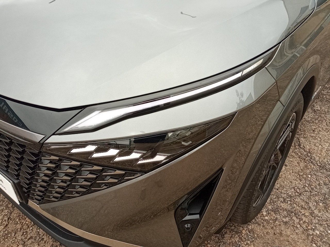 nissan qashqai 2024 / foto grande (3)