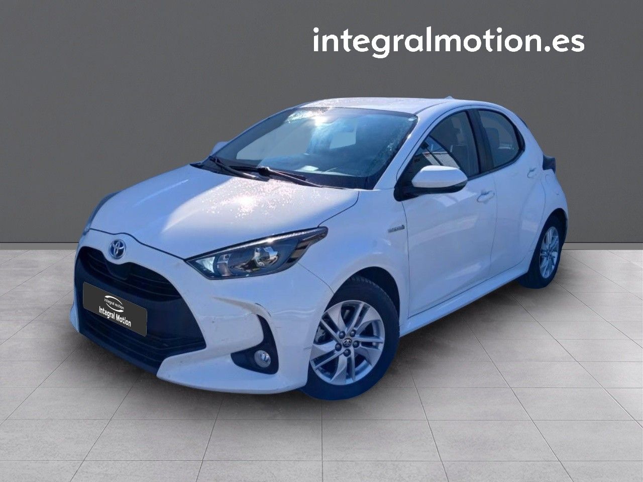 Toyota Yaris 1.5 120H Business Plus
