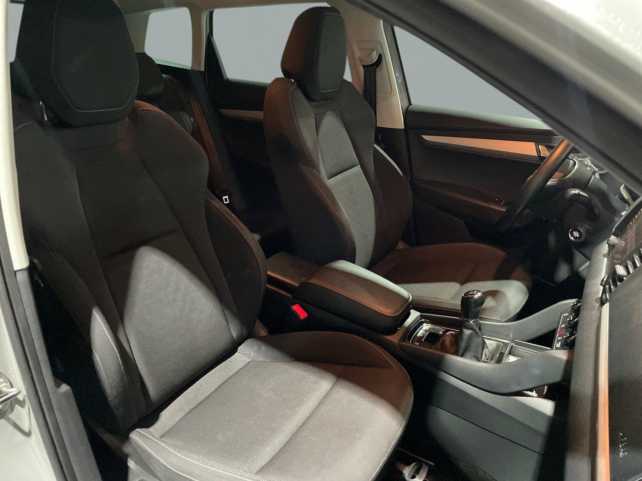 skoda karoq 2022 / foto grande (3)