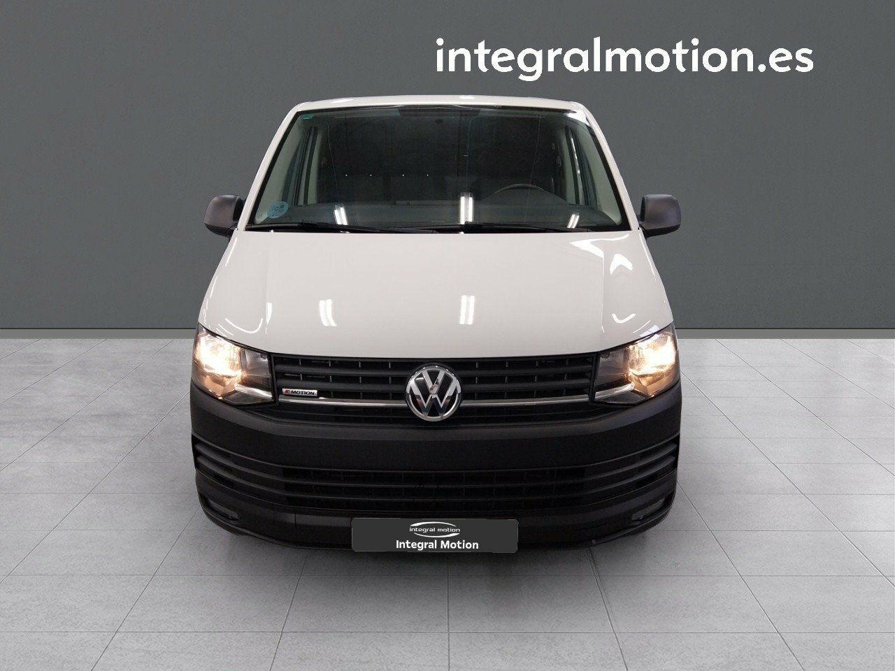 volkswagen transporter 2019 / foto grande (2)