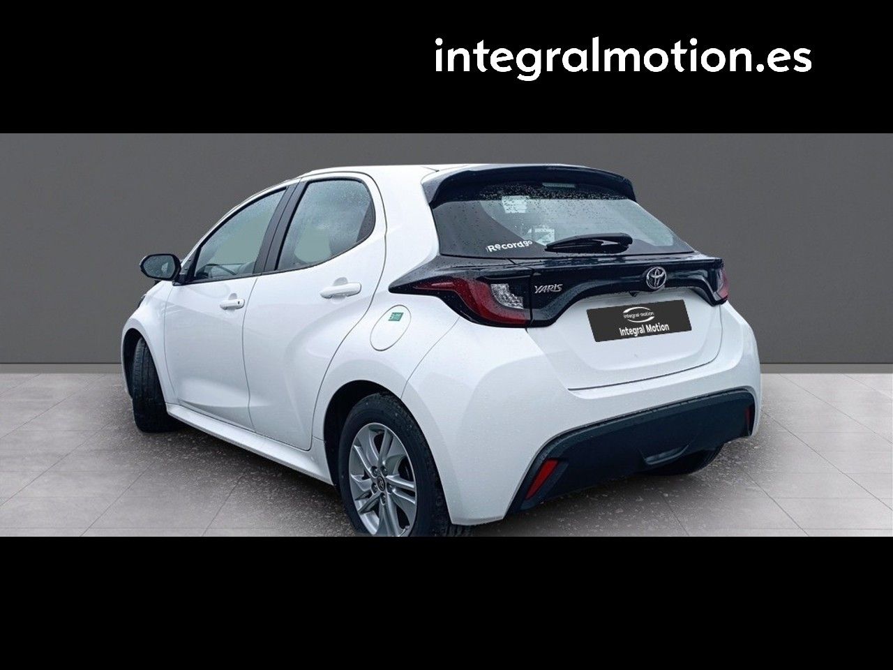 toyota yaris 2024 / foto grande (3)