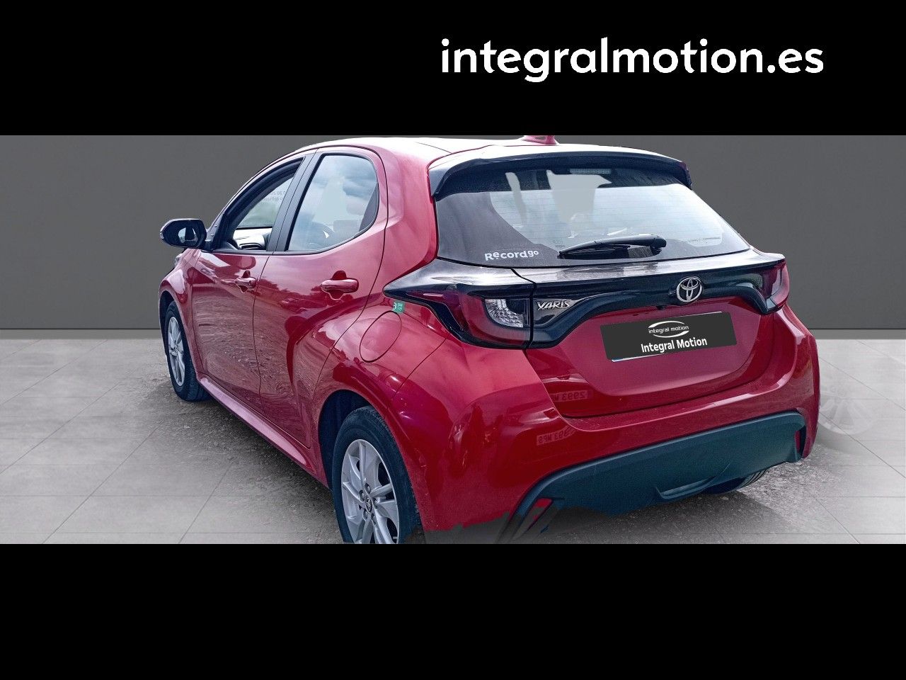 toyota yaris 2024 / foto grande (3)