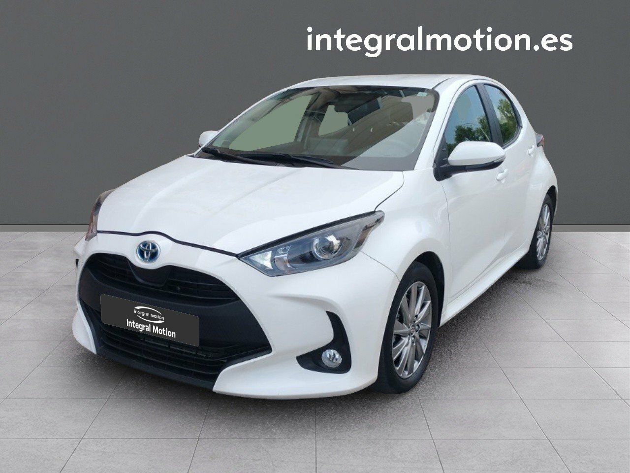 toyota yaris 2023 /