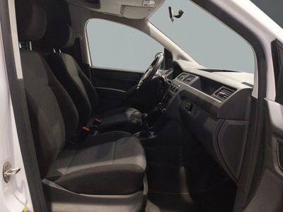 volkswagen-caddy-2-0-tdi-75cv-business-line-7 Thumbnail