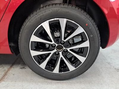 mitsubishi-colt-100t-kaiteki-9 Thumbnail