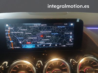 mercedes-gla-180-d-business-solution-5d-14 Thumbnail