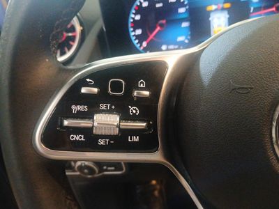 mercedes-gla-180-d-business-solution-5d-11 Thumbnail