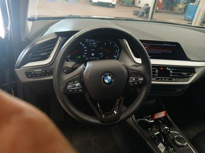 bmw-serie-1-116d-10 Thumbnail