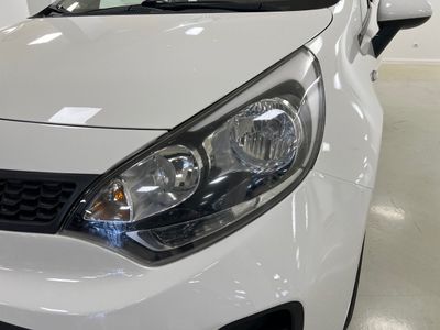 kia-rio-1-4-crdi-57kw-77cv-concept-26 Thumbnail