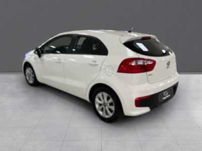 kia-rio-1-4-crdi-57kw-77cv-concept-3 Thumbnail