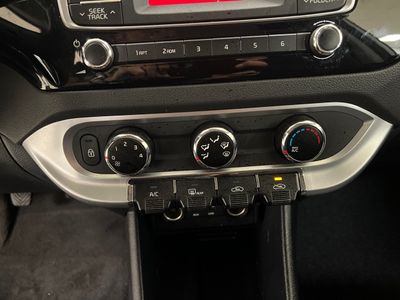 kia-rio-1-4-crdi-57kw-77cv-concept-16 Thumbnail