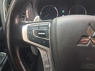 mitsubishi-outlander-2-4-phev-kaiteki-auto-4wd-11 Thumbnail
