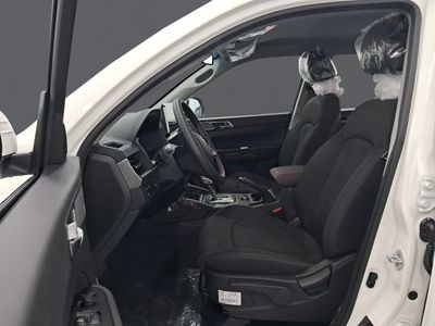kgm-musso-sports-d22dtr-4x4-pro-gsr-auto-5 Thumbnail