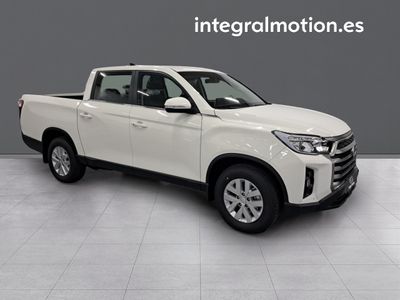 kgm-musso-sports-d22dtr-4x4-pro-gsr-auto-2 Thumbnail