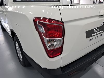 kgm-musso-sports-d22dtr-4x4-pro-gsr-auto-27 Thumbnail