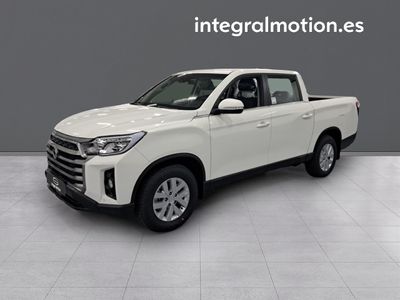 kgm-musso-sports-d22dtr-4x4-pro-gsr-auto-0