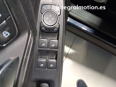 ford-kuga-titanium-2-0-ecoblue-140kw-4x4-auto-32 Thumbnail