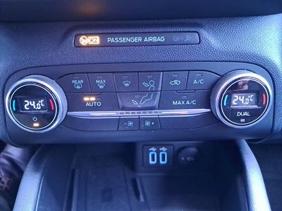 ford-kuga-titanium-2-0-ecoblue-140kw-4x4-auto-16 Thumbnail