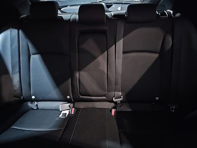 honda-civic-1-0-i-vtec-turbo-elegance-nav-19 Thumbnail