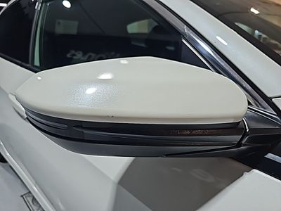 honda-civic-1-0-i-vtec-turbo-elegance-nav-30 Thumbnail