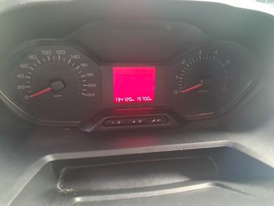 peugeot-partner-1-5-hdi-furgon-100cv-8 Thumbnail