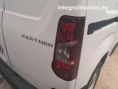 peugeot-partner-1-5-hdi-furgon-100cv-17 Thumbnail
