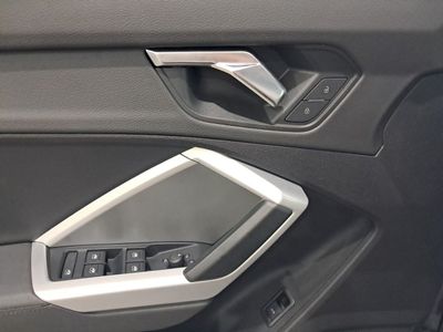 audi-q3-35-tdi-110kw-150cv-s-tronic-32 Thumbnail