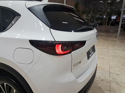 mazda-cx-5-e-sky-g-mhev-2-0-121kw-center-line-plus-27 Thumbnail