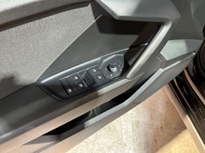 audi-a3-sportback-s-line-35-tdi-110kw-s-tronic-31 Thumbnail