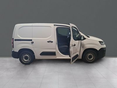 citro-n-berlingo-club-m-650-1-5-bluehdi-75cv-bvm5-e6dt-13 Thumbnail