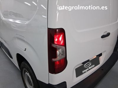 peugeot-partner-1-5-hdi-furgon-100cv-17 Thumbnail