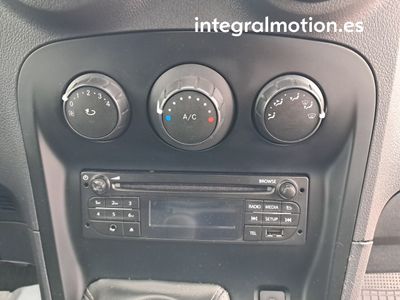mercedes-citan-1-5-cdi-109-furgon-95cv-10 Thumbnail