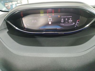 peugeot-3008-1-5-bluehdi-96kw-130cv-s-s-allure-pack-7 Thumbnail