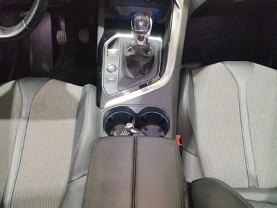 peugeot-3008-1-5-bluehdi-96kw-130cv-s-s-allure-pack-21 Thumbnail