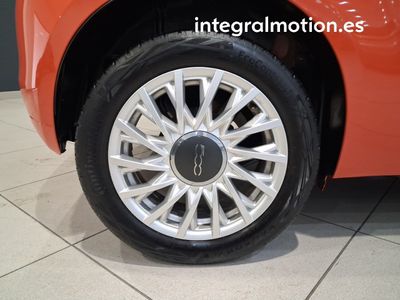fiat-500-dolcevita-1-0-hybrid-51kw-70-cv-28 Thumbnail