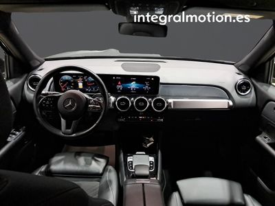 mercedes-glb-180-d-5d-6 Thumbnail
