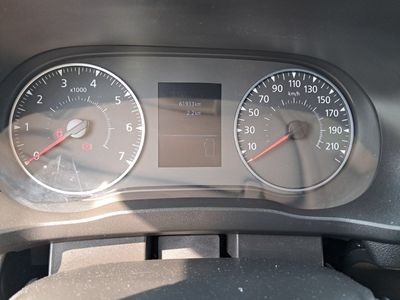 renault-express-van-diesel-1-5-blue-dci-95hp-confort-s-s-11 Thumbnail
