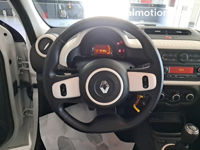 renault-twingo-zen-1-0-sce-10 Thumbnail