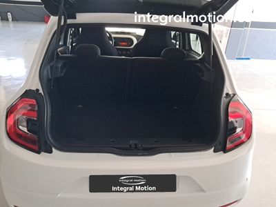 renault-twingo-zen-1-0-sce-29 Thumbnail
